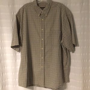 Eddie Bauer 100% cotton button down seersucker